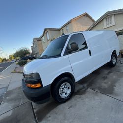 2019 Chevrolet Express 2500