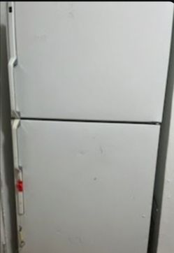 Hot Point Refrigerator – Works Great – $____

Hot Point refrigerator in used condition and working great. Keeps food cold and freezer operates as it