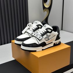 Louis Vuitton Men’s Sneaker With Box 2025 New