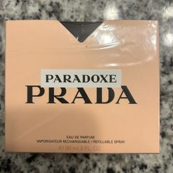 PRADA PARADOXE