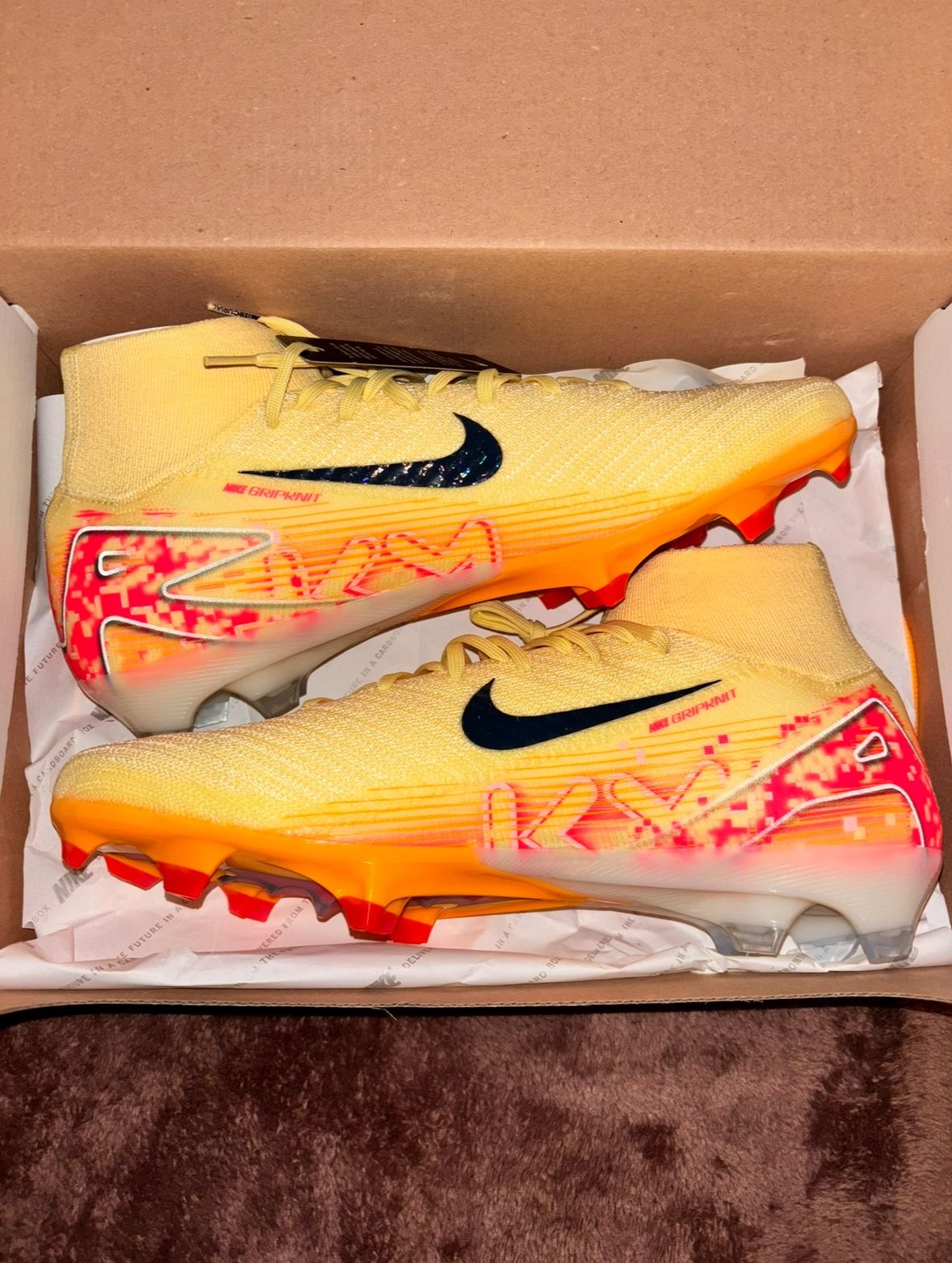 Mercurial Superfly 10