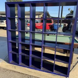  shelf For Free  6’-1”x6’-1”