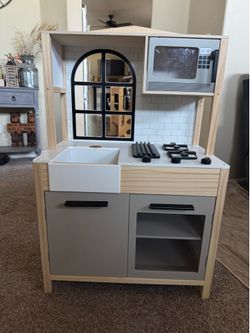 Hearth & Hand Play Kitchen