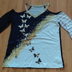 Womens off shoulder shirt size XLarge 