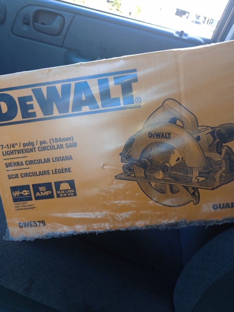 DeWalt Circle Saw And Jigsaw