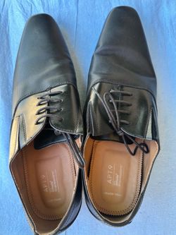 Men’s size 13 dress shoes