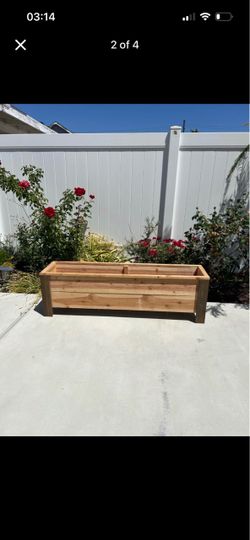 Cedar Wood Outdoor Planter Box