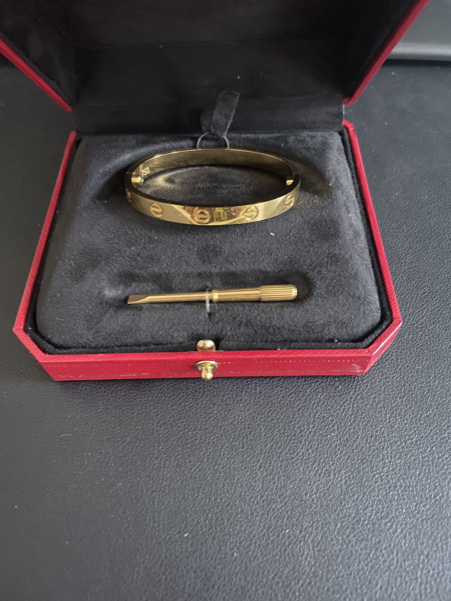 Gold Love Bracelet 15 Cm