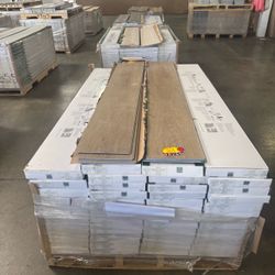 Up $0.99/sq ft 5.5mm~10mm Luxury Vinyl Plank Flooring SPC Flooring Click Locked Wholesale Price