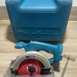 Makita Saw & Case