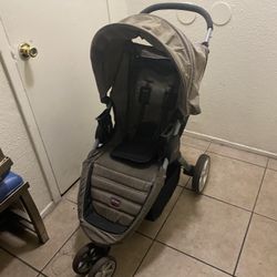 Coche Para Bebe En Buenas Condiciones En 30 Dolares 