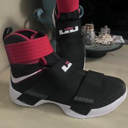 Nike LeBron Zoom Soldier 10 size 10 Men for Sale in Riverside CA OfferUp