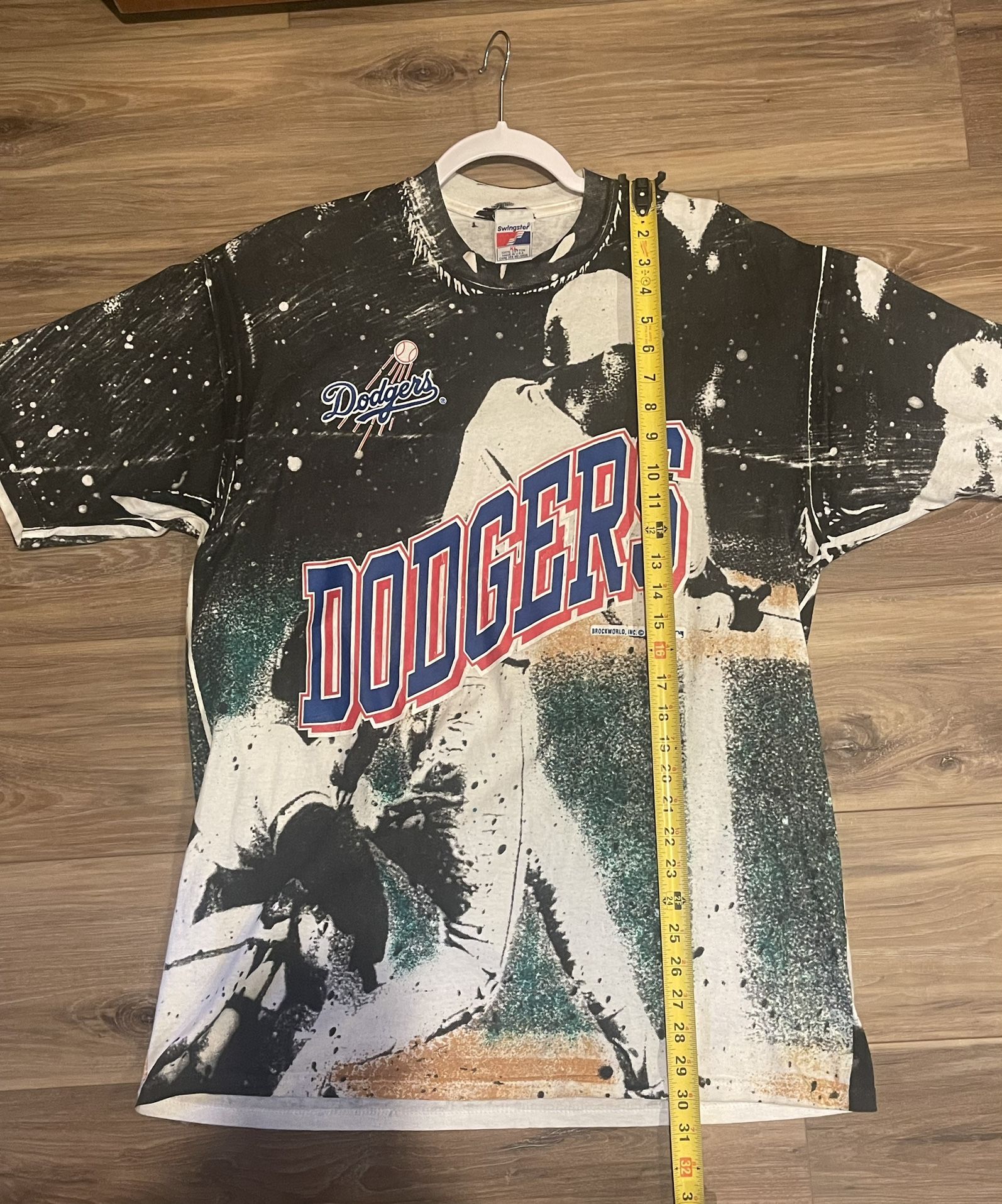 Vintage Los Angeles Dodgers AOP Shirt XL for Sale in Visalia, CA - OfferUp