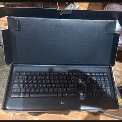 Logitech Keyboard 