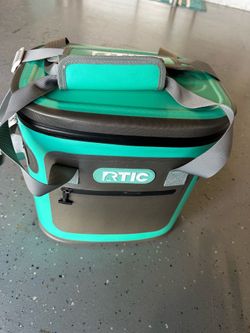 RTIC 20 Can Soft Cooler