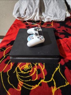 Xbox One S Playstation 4 Pro