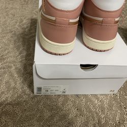 Jordan 1 Mid 
