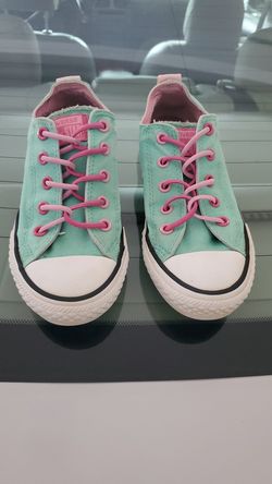 Size 13 converse shoes