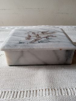 Vintage, very unique marble jewelry box