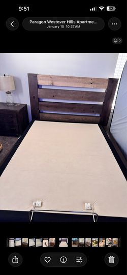 Bed frame with adjustable mattress