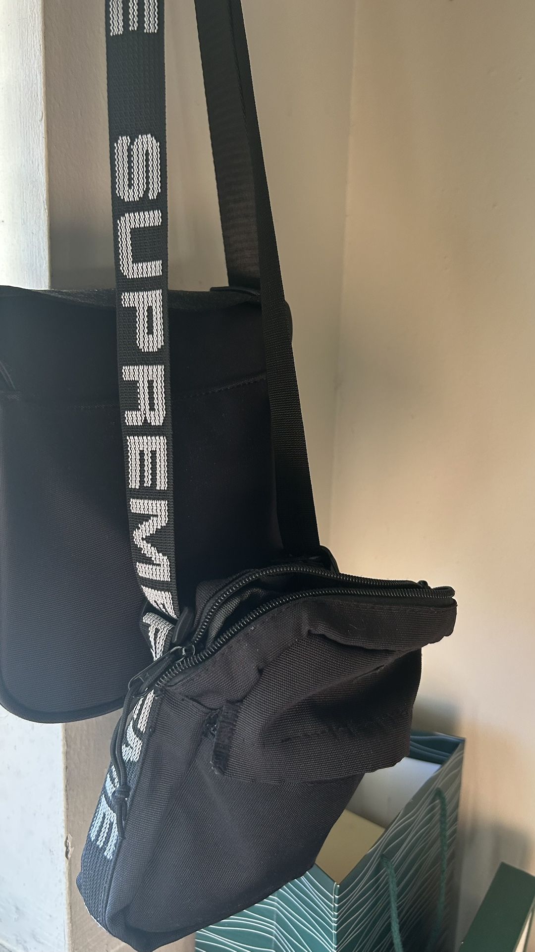 Supreme Crossbag Ss18