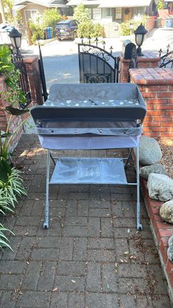 Baby/toddler changing table