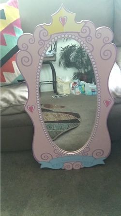 Kids Pink Princess Mirror