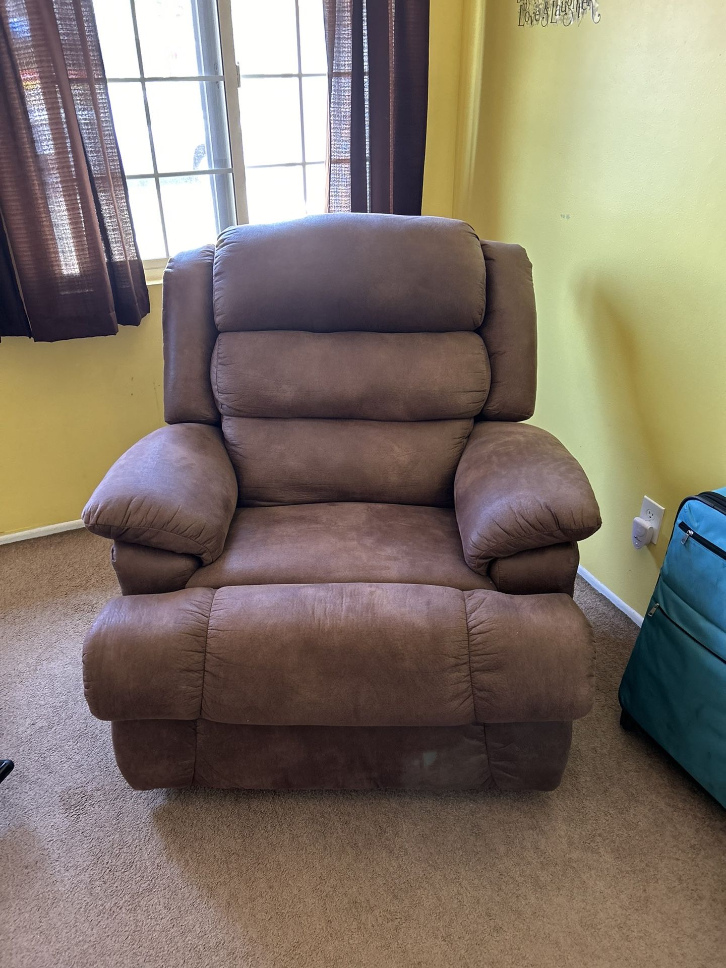 Recliner From Jerome’s