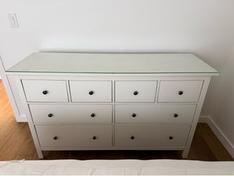 IKEA HEMNES 8-Drawer Dresser (White) - Assembled + Glass Top