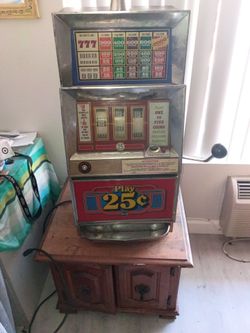 Vintage 25 Cent Slot Machine