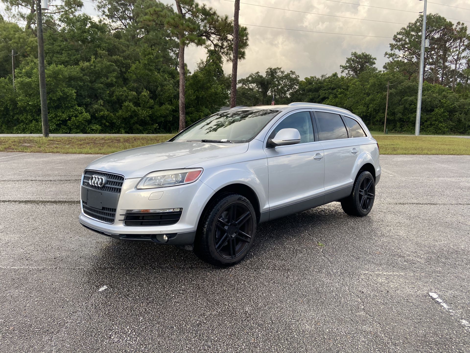 2008 Audi Q7 premium sport with 128k miles- I finance good or bad credit/ Self employed at $200 per month.