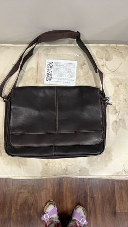 Kenneth Cole Reaction Leather Messenger Bag/ Briefcase 