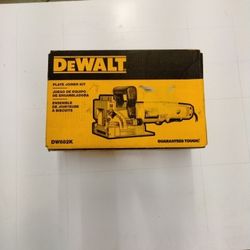 DEWALT 6.5 Amp Heavy Duty Plate Joiner Kit