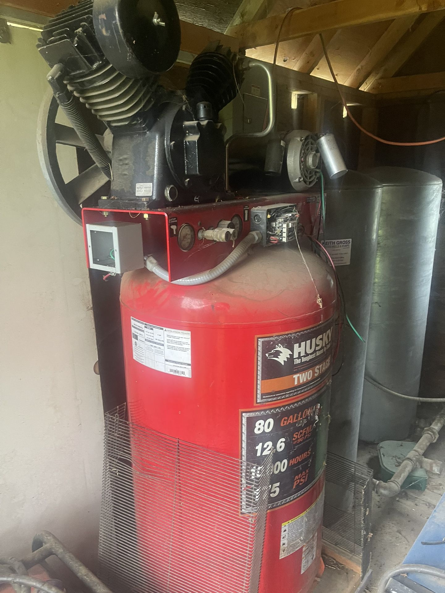 80 Gallon Compressor Husky 