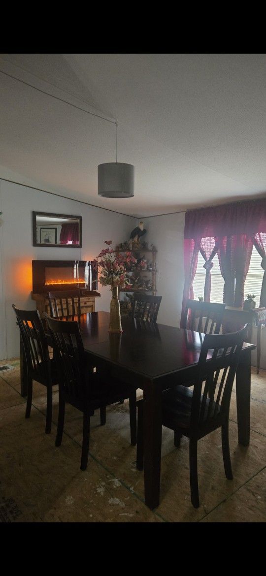 Kitchen Table And Chairs