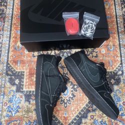 Air Jordan 1 Travis Scott Phantom