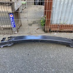 2016,2017,2018,2019,2020 Lexus Es350 Front Reinforcement