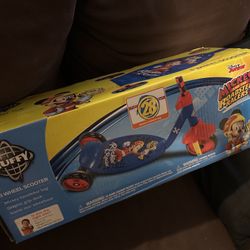 NEW Huffy Mickey Mouse Scooter 