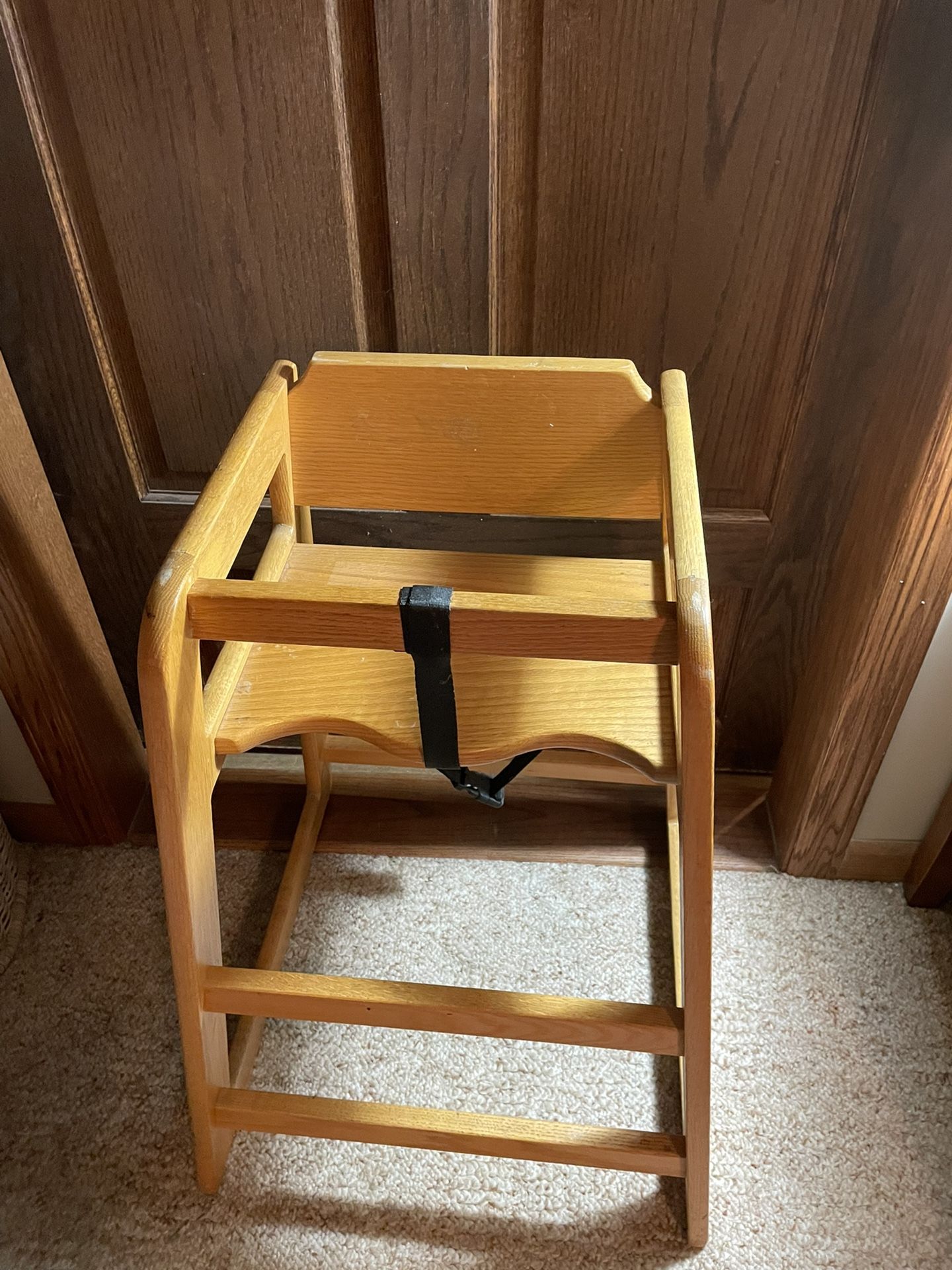 Commercial Oak High Chair