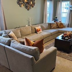 Large Loving Room Group