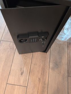 7.0 cubic foot safe