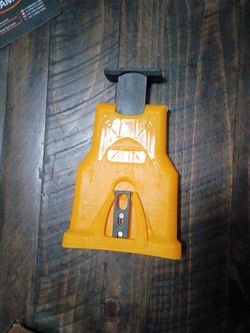 Chainsaw tooth sharpener
