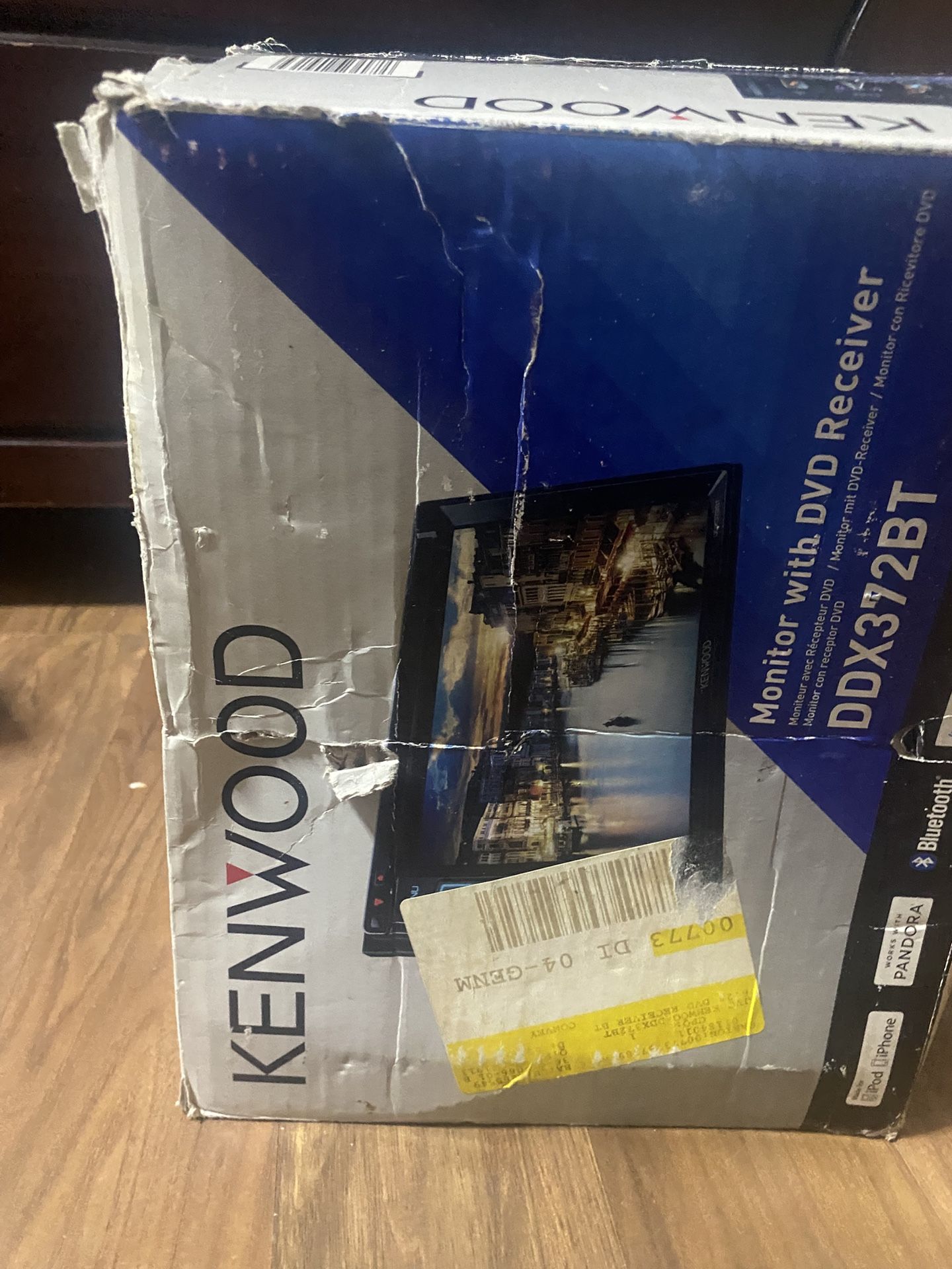 A Car Monitor With DVD Receiver