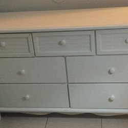 7 Drawer Dresser