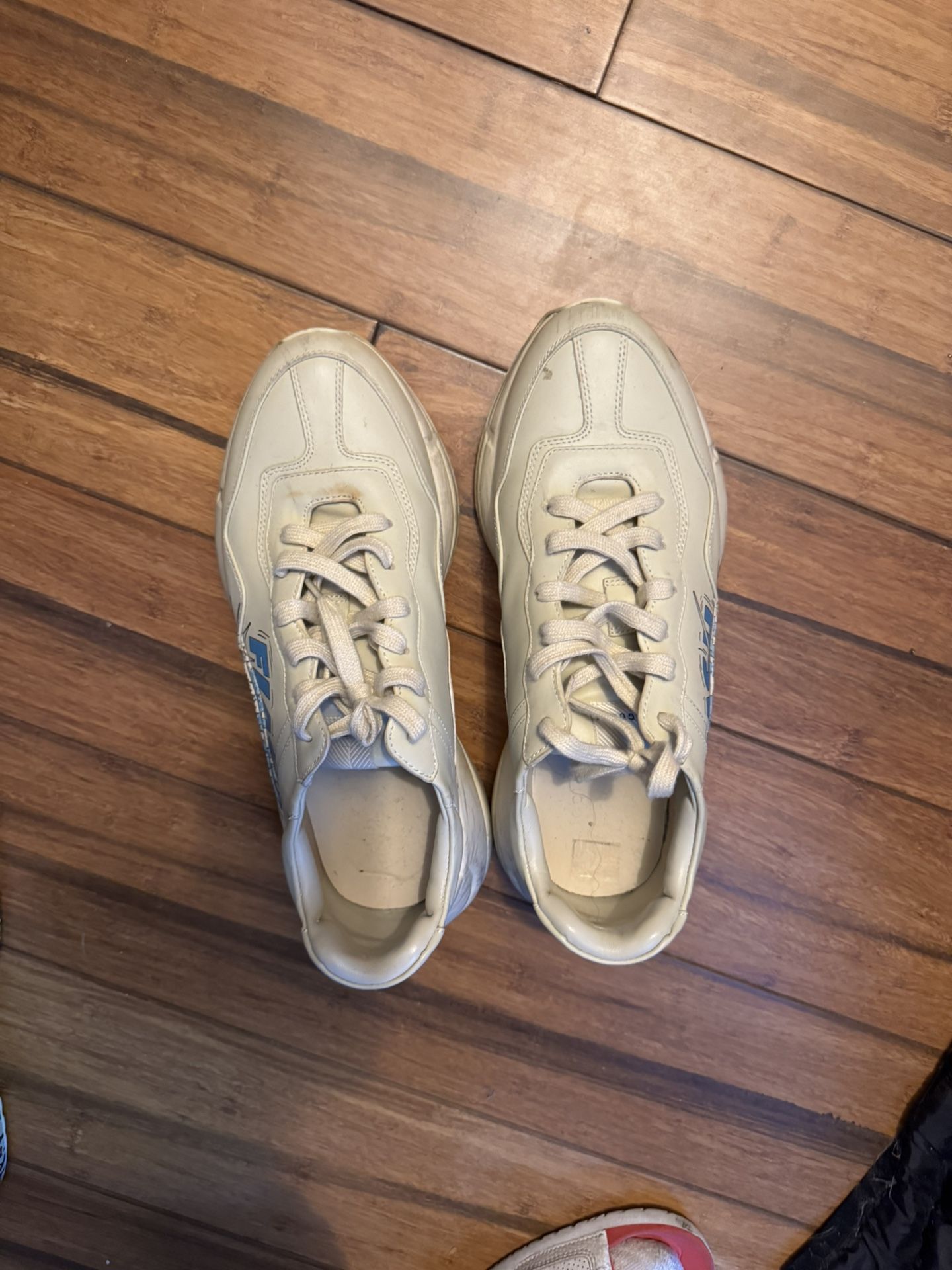 Gucci Sneakers
