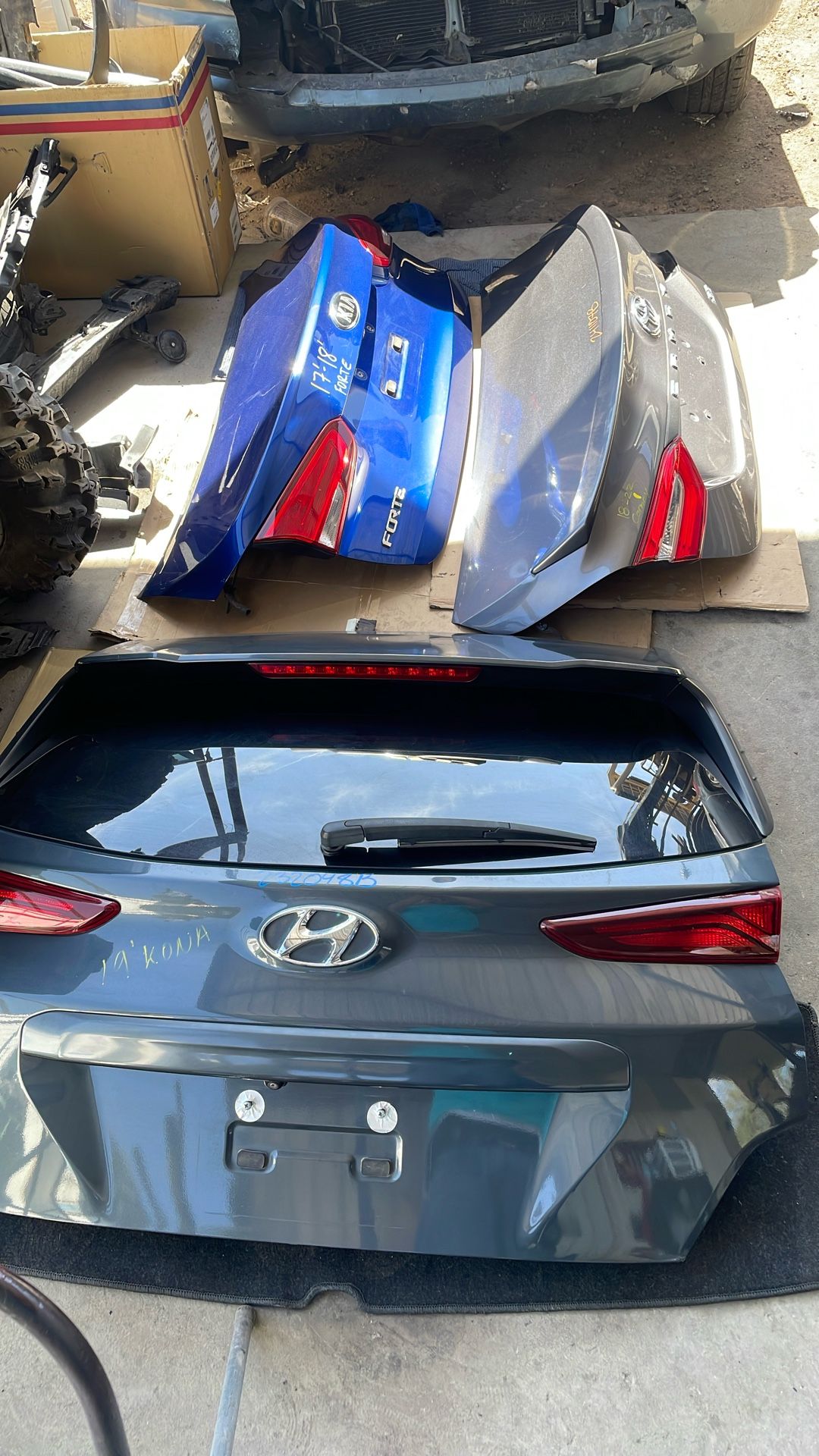 18-23 Kona Tailgate
