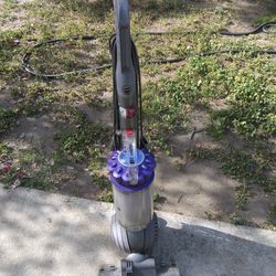 !! Vacuum Dyson Works Good Firm Price 