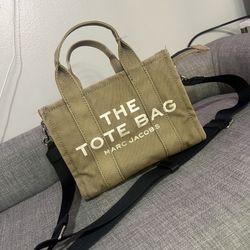 The Tote Bag 