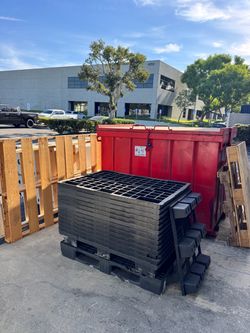Free Pallets