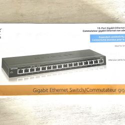NETGEAR 16-Port Gigabit Ethernet Network Switch, Hub, Internet Splitter (GS316) - Desktop, Fanless Housing for Quiet Operation, Black